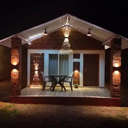Riverstone Riverfront Farmhouse 戈卡尔纳 客房 照片