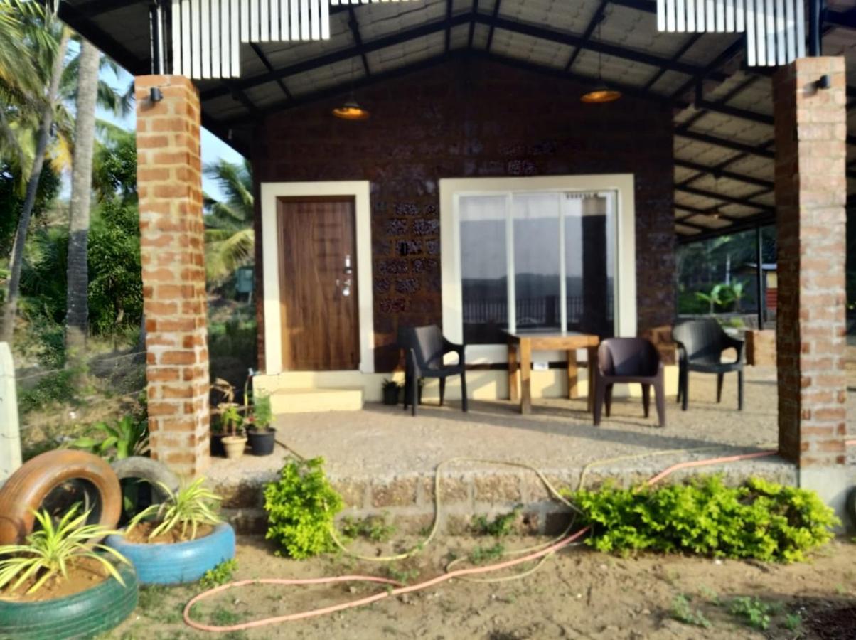 Riverstone Riverfront Farmhouse 戈卡尔纳 外观 照片